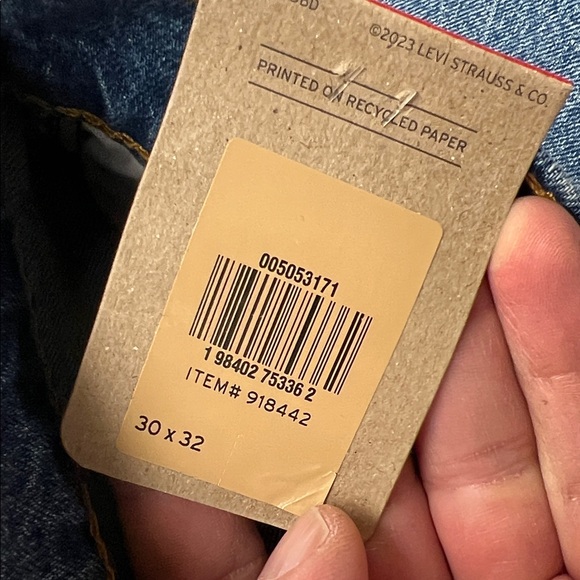 Levi's Men's Bootcut Jeans in Classic Blue - Picture 9 of 9